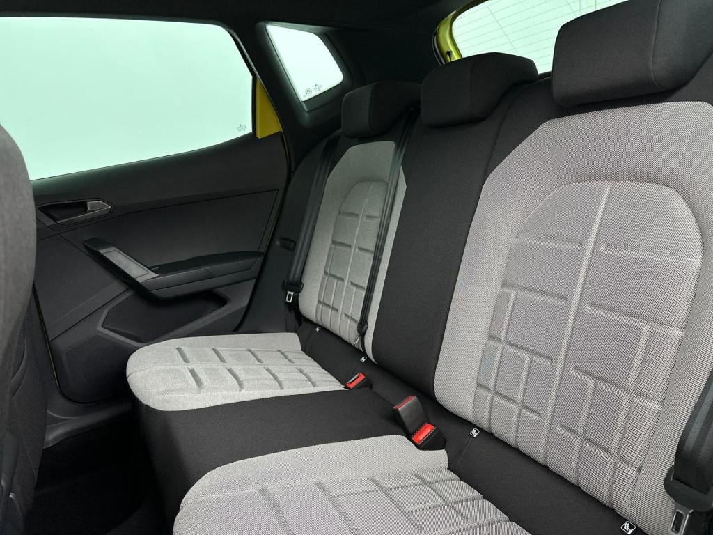 Seat Arona fr business connect 1.0 ecotsi 85 kw / 115 pk suv
