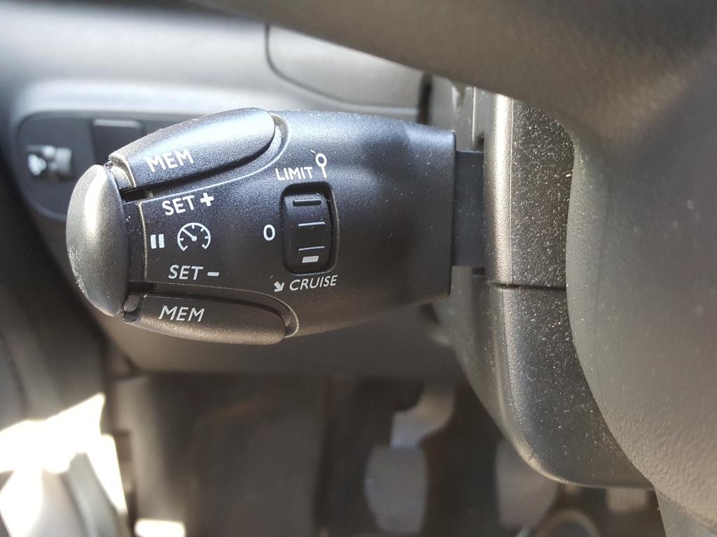 Citroen C3 1.2 puretech 110pk s&s c-series apple carplay & android auto | n