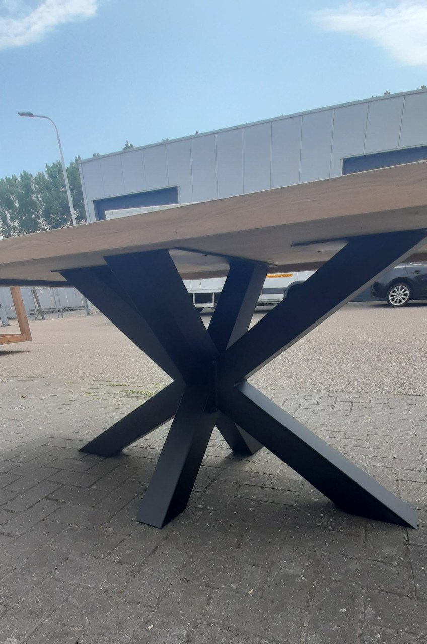 Splinter Nieuwe Eetkamertafel !