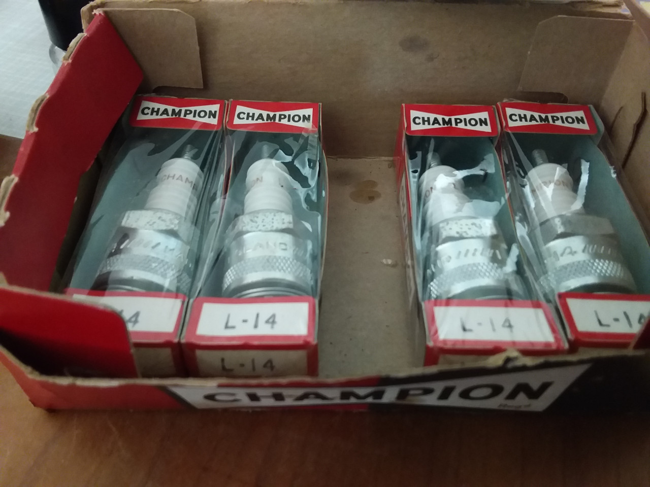 Bougies L-14 8x nieuw