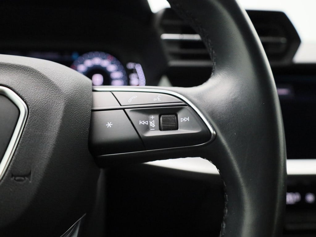 Audi A3 sportback 35 tfsi pro line | automaat | lmv | parkeer sensoren | pa