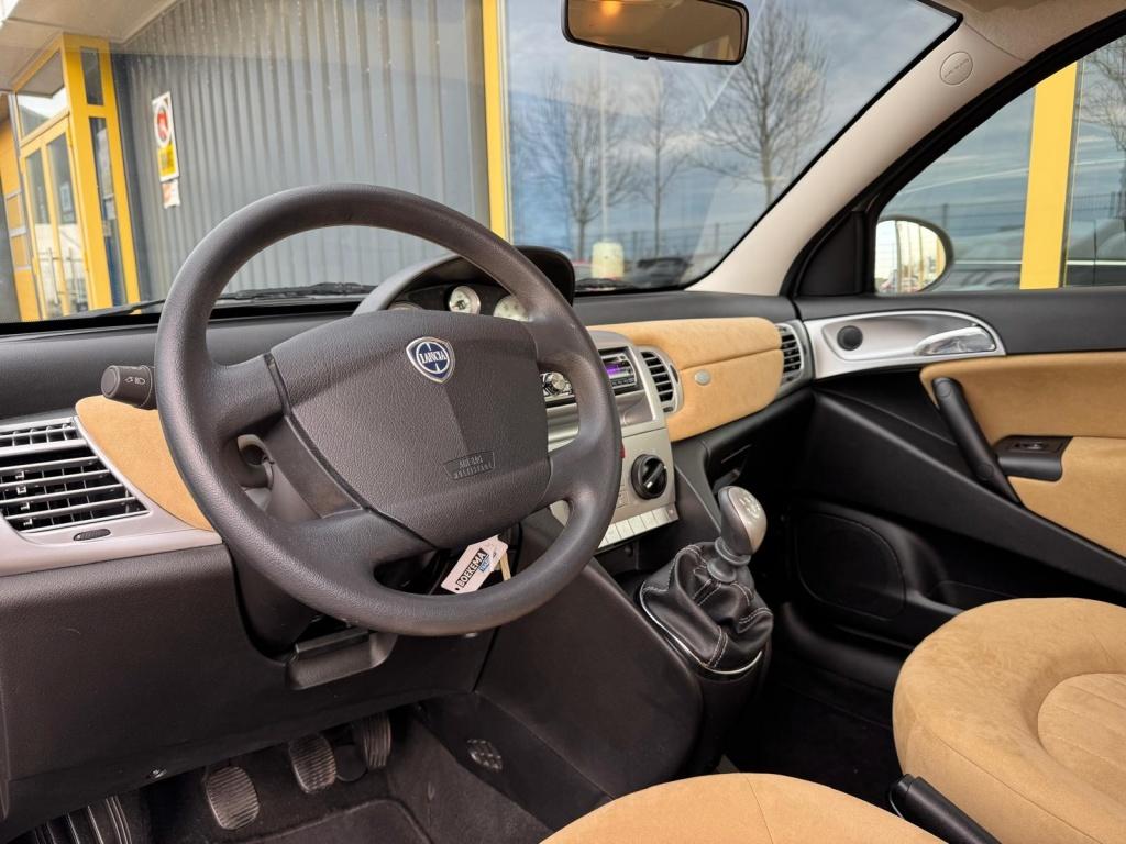 Lancia Y(psilon) 1.4 oro