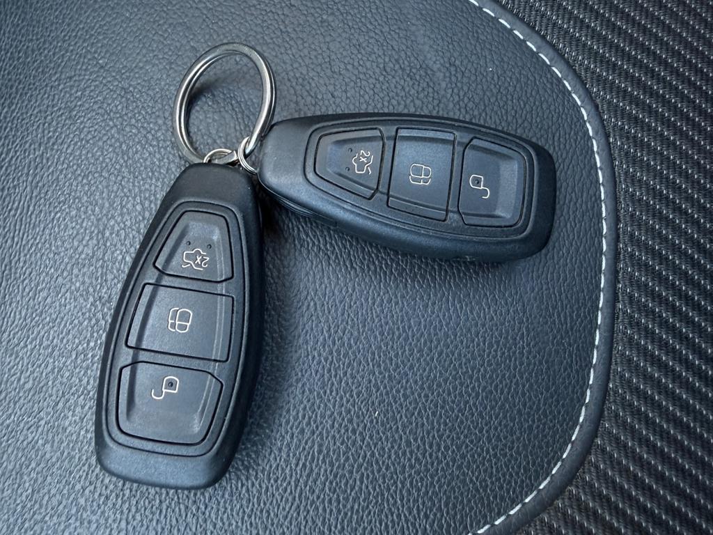 Ford Kuga 1.5 titanium styling pack