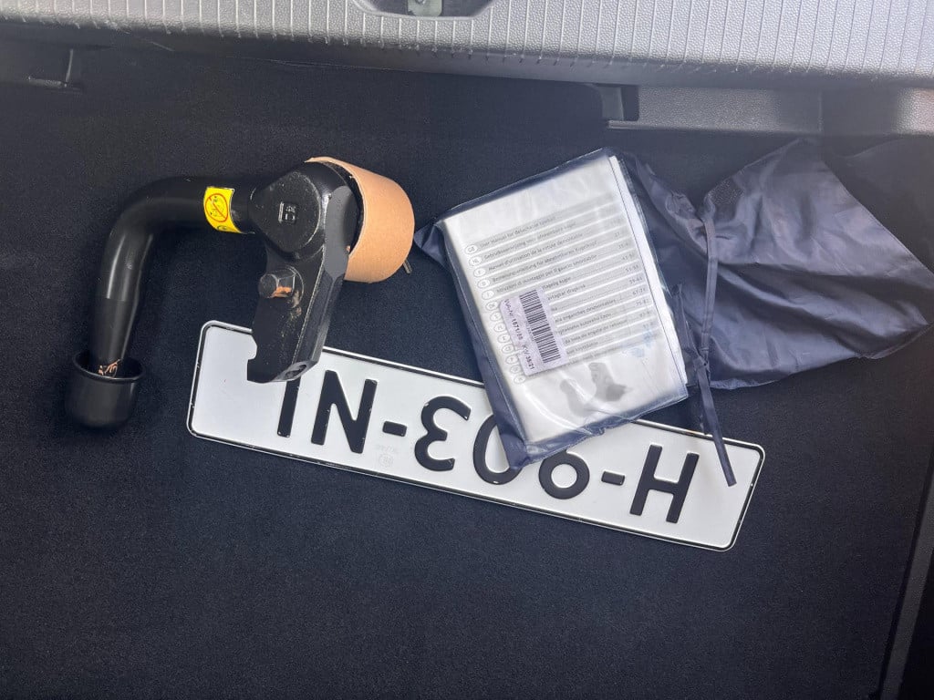 Opel Corsa 1.4 120 jaar edition, carplay, trekhaak enz. enz...
