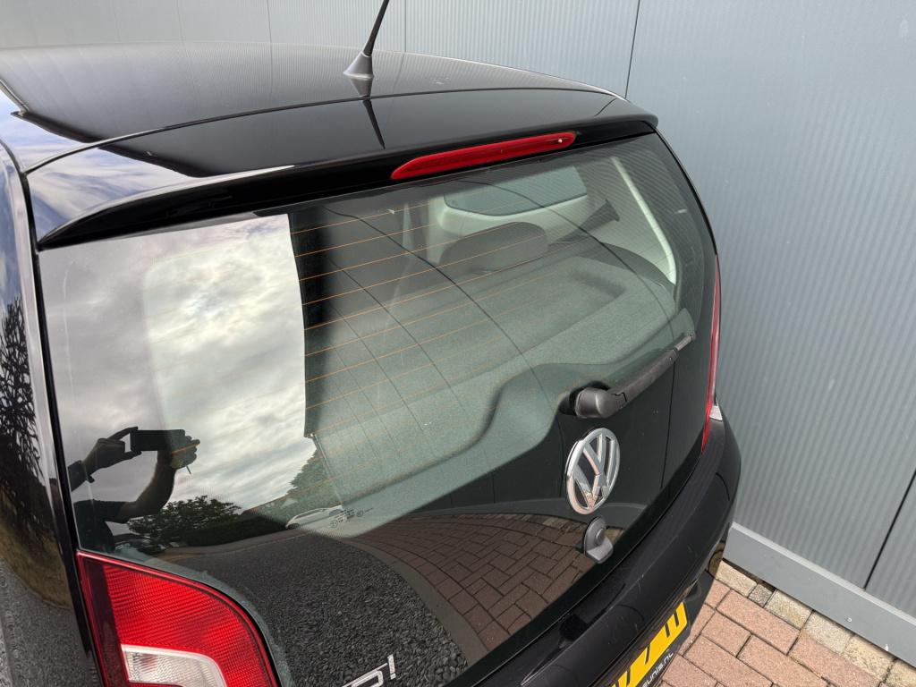 Volkswagen UP! 1.0 move up! airco 3-drs
