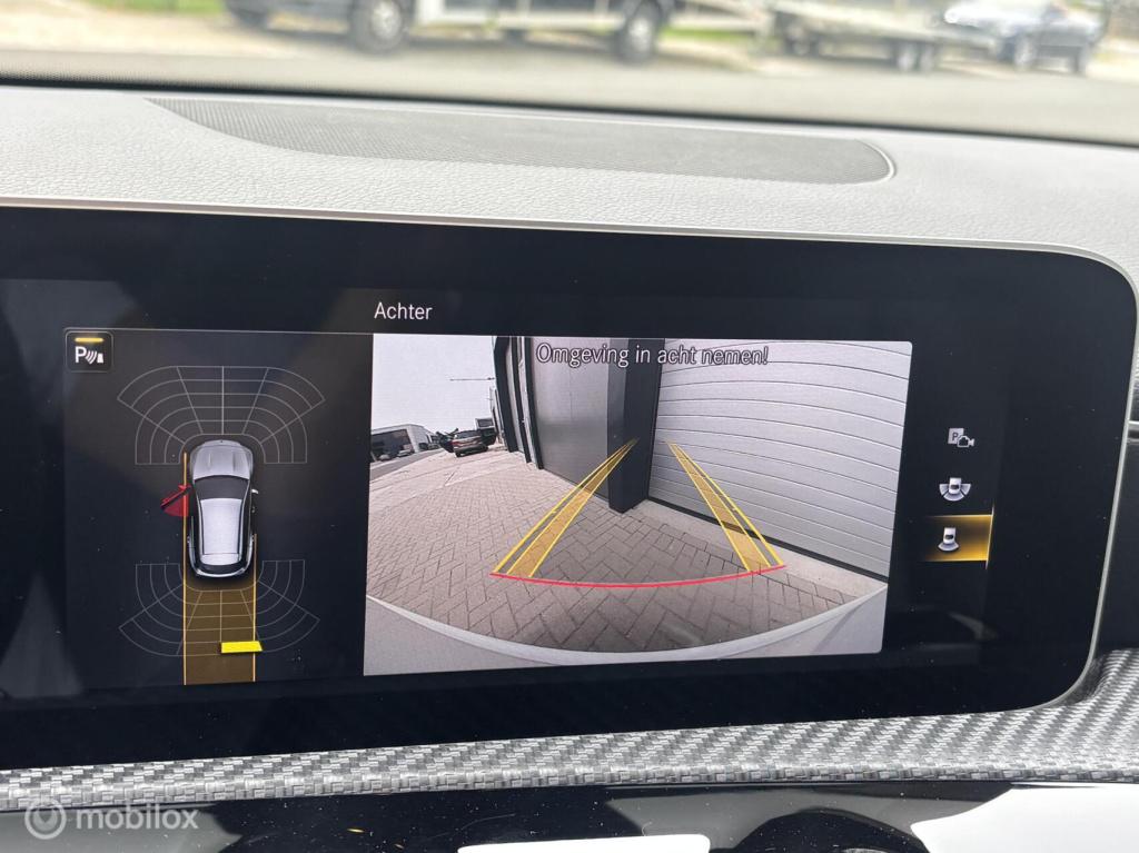 Mercedes-Benz Cla shooting brake 19 inch apple carplay 180