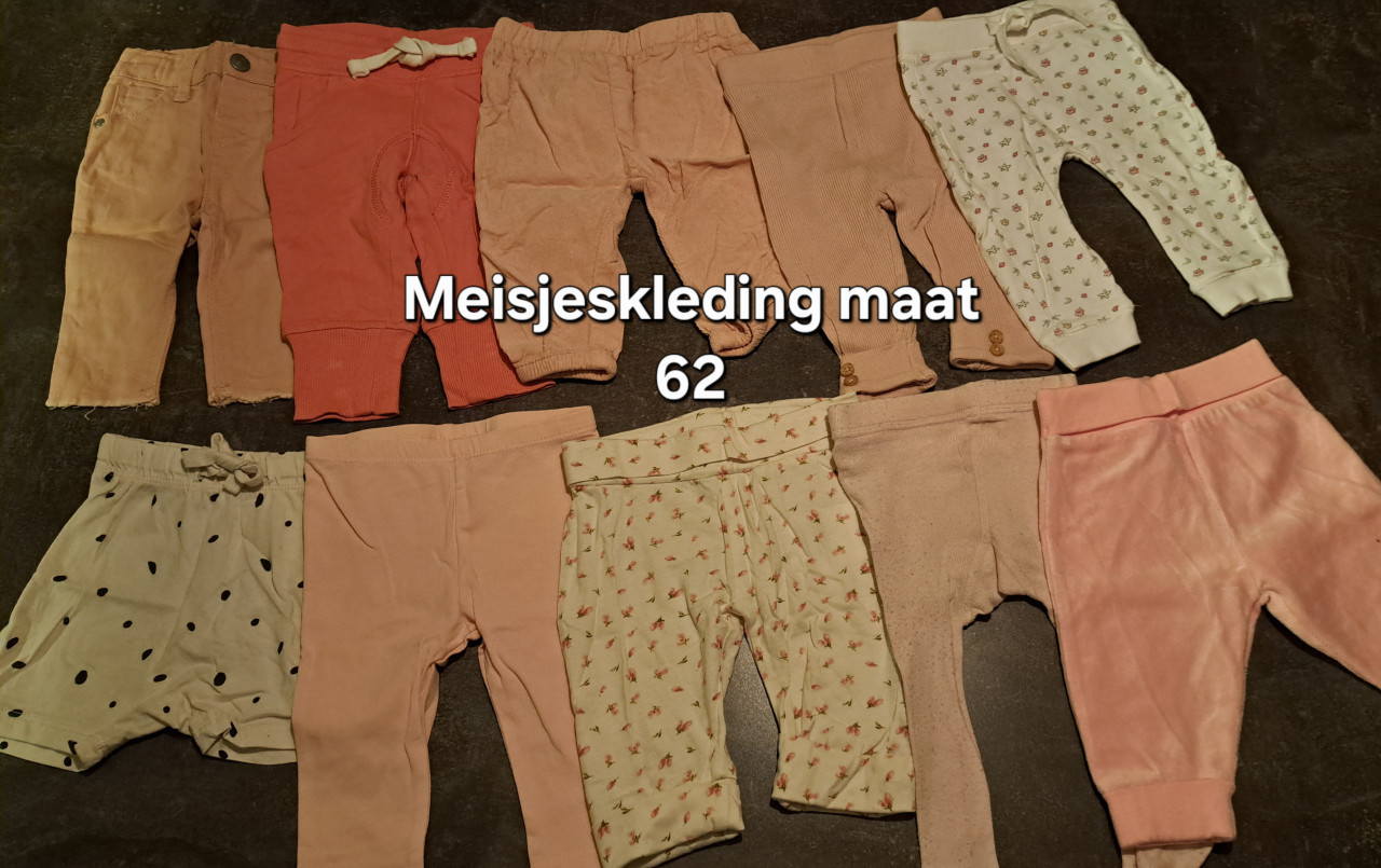 Meisjeskleding maat 62