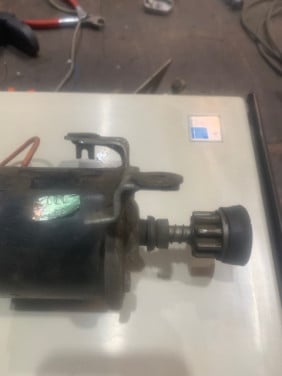 Start motor