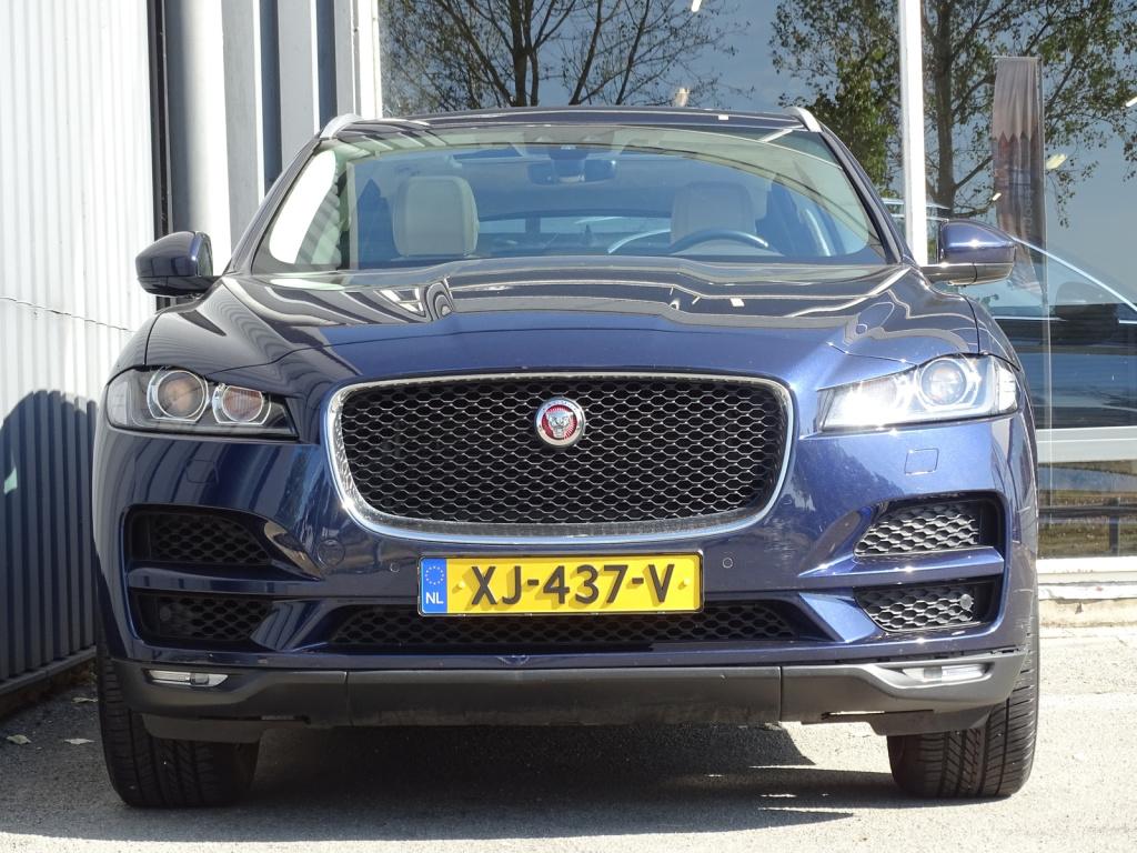 Jaguar F-pace 2.0t awd portfolio | leder | pano | trekhaak