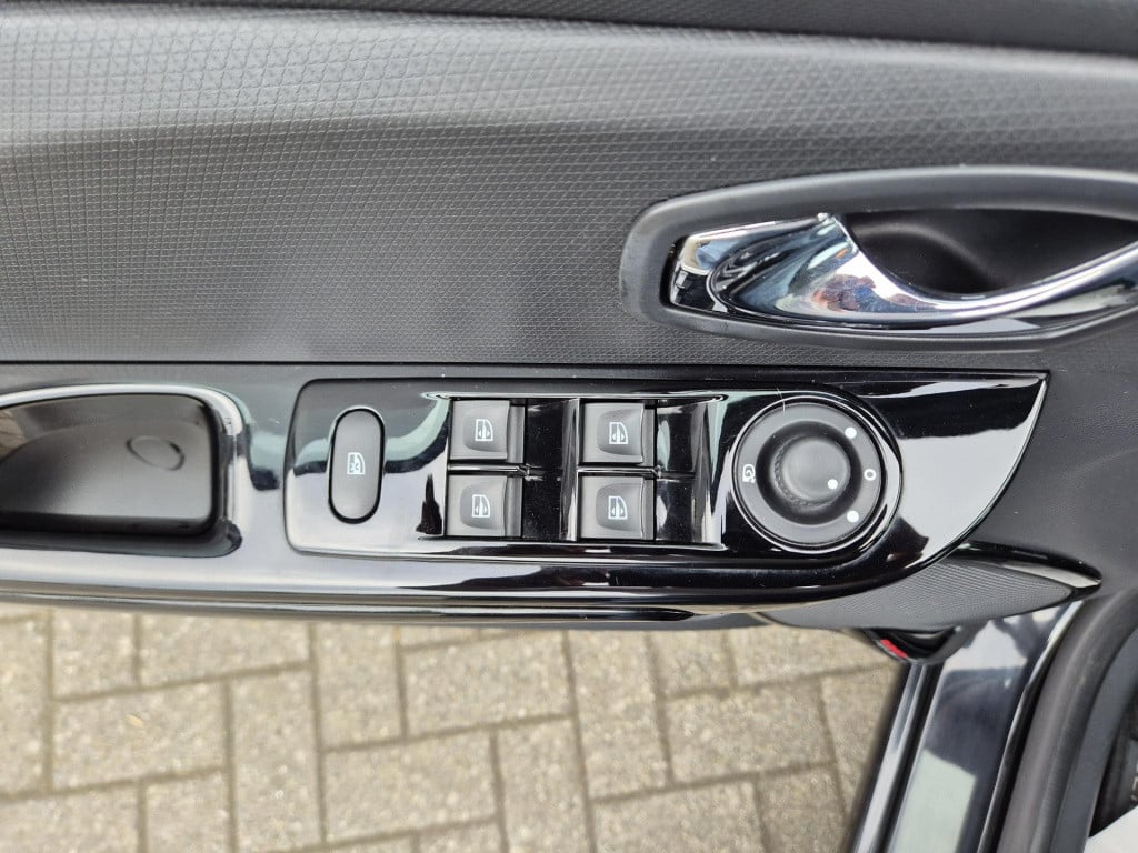Renault Clio tce 90 dynamique climate control, navigatie, bluetooth, trekha