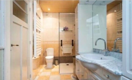 Witte badkamer
