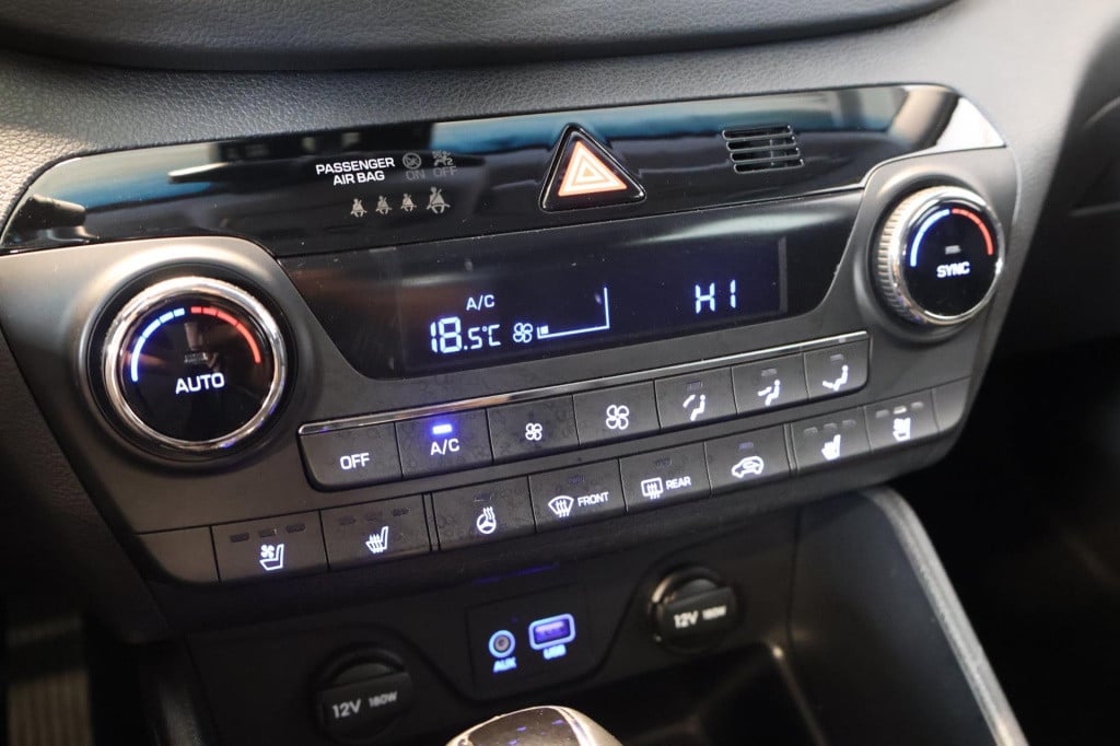 Hyundai Tucson 1.6 t-gdi premium 4wd, carplay, trekhaak, pano, stoel + stuu