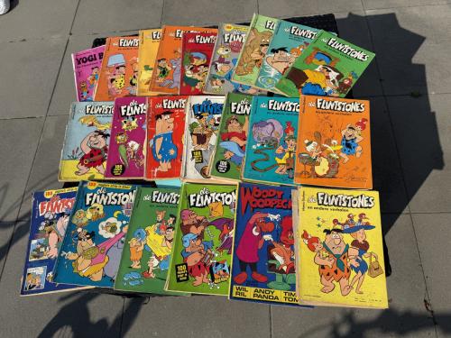 23x Flinstones strips uit de jaren '67 t/m '69
