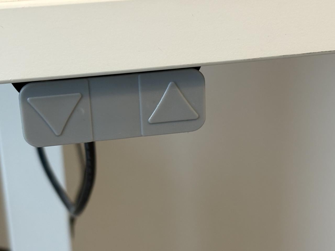 Bureau elektrisch verstelbaar