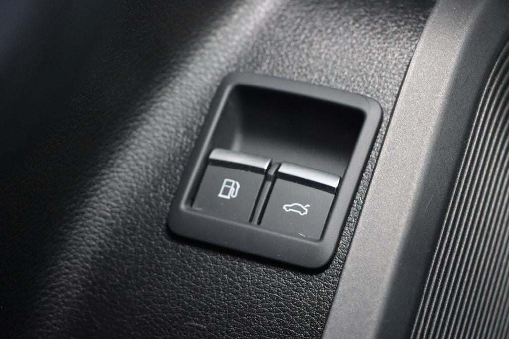 Audi Q5 sportback 55 tfsi e s edition competition 367pk s-tronic trekhaak |