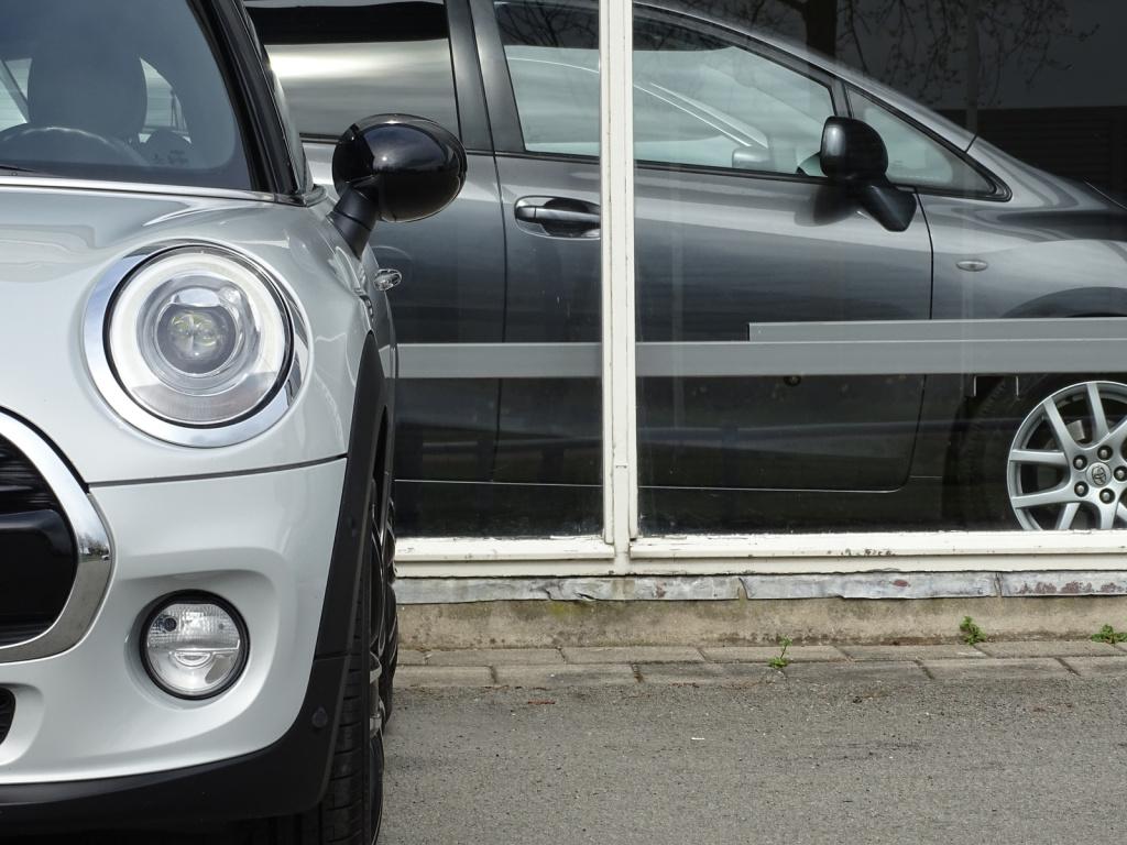 Mini Cooper mini 1.5 business automaat | led
