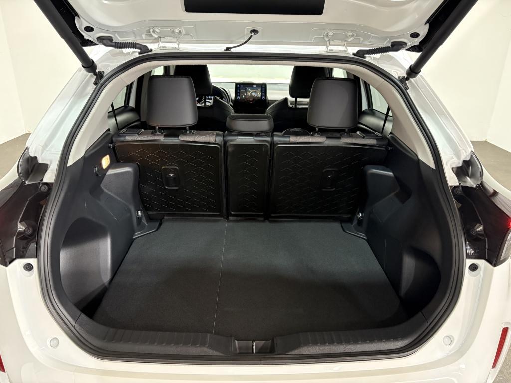 Toyota Yaris Cross 1.5 hybrid executive | 360 camera | bsm | stoelverwarmin
