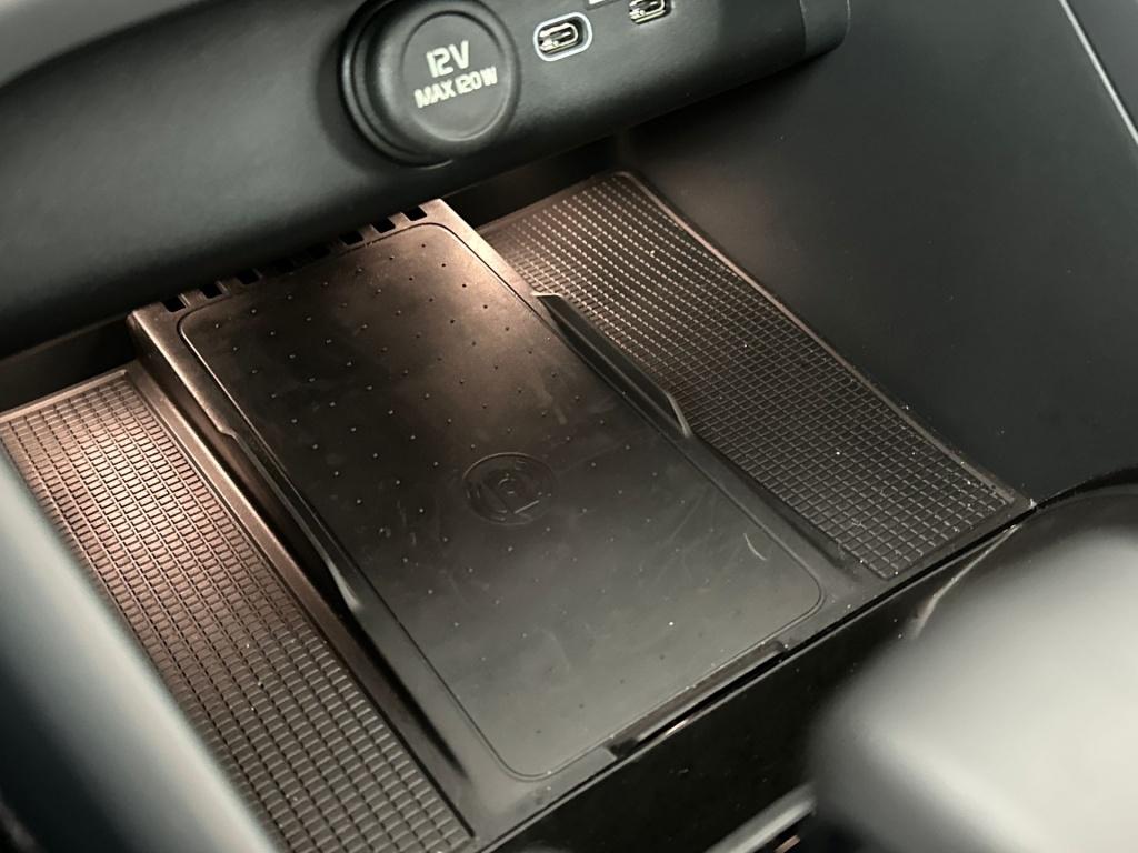 Volvo Ec40 extended range plus dark