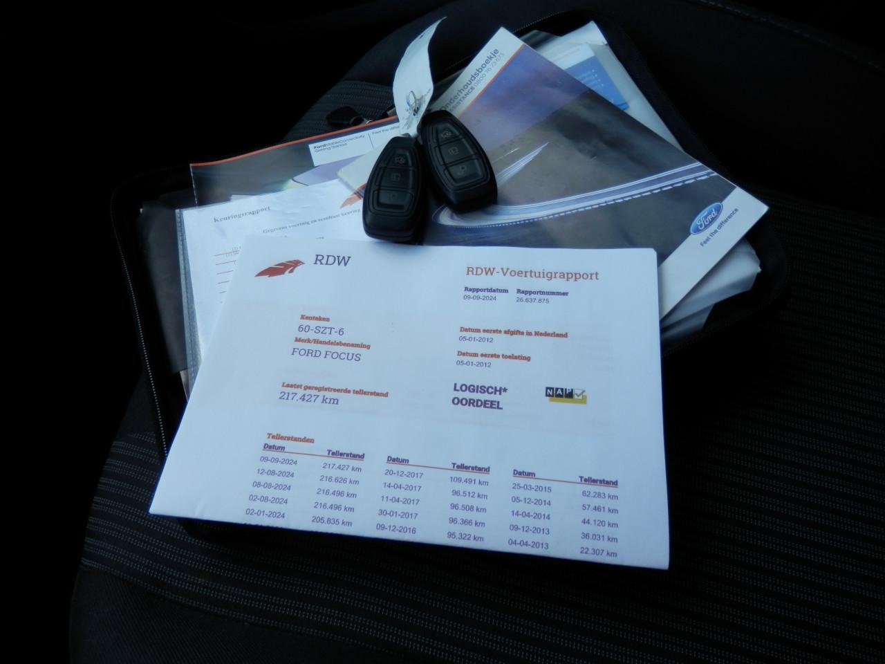 Auto Garant Biedt Aan: Ford Focus 1.6 Titanium