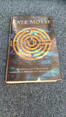Boek thriller: Het verloren Labyrint van Kate Mosse met harde cover.