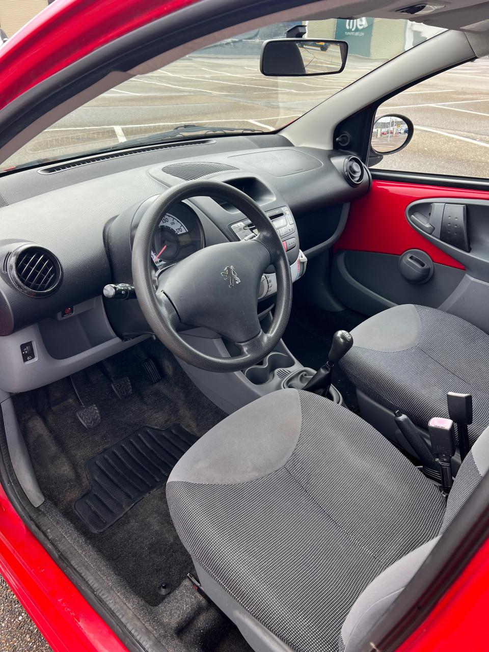 Peugeot 107 1.0 12V 5DR 2007 NIEUWE APK