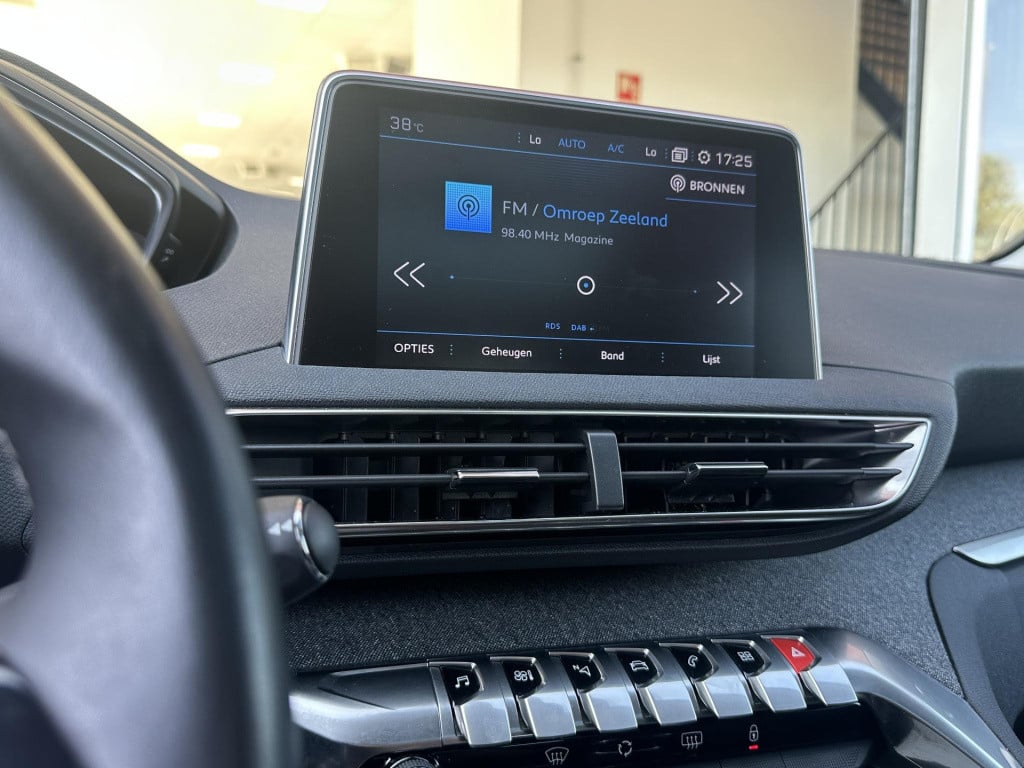 Peugeot 3008 1.2 puretech crossway