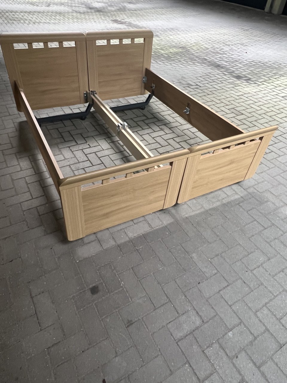 Bed 2 persoons 160x200 cm