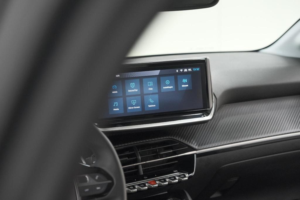 Peugeot 208 1.2 hybrid 110 e-dcs6 allure | apple carplay | parkeersensoren 