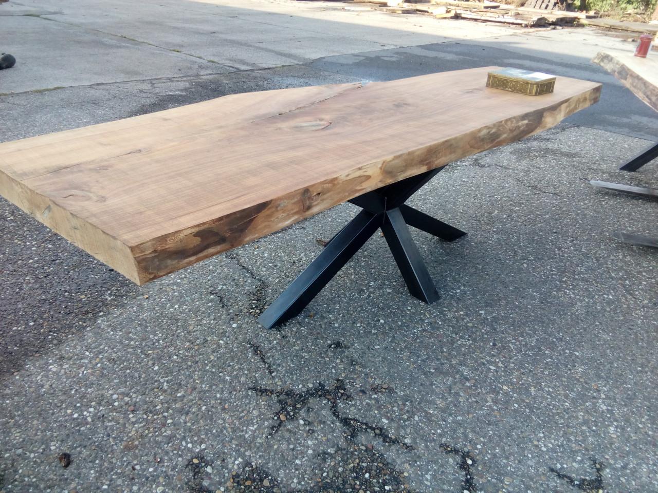 Boomstamtafels, tafelbladen planken