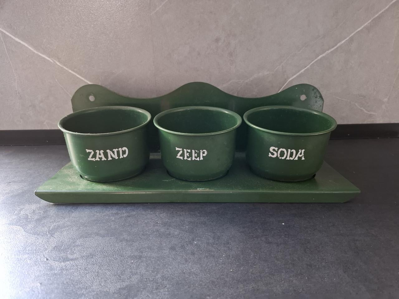 Emaille zeep soda en zand