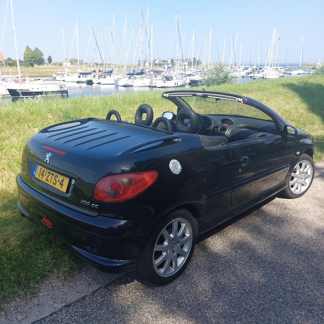Peugeot 206cc Zwart - van particulier - lage kilometerstand