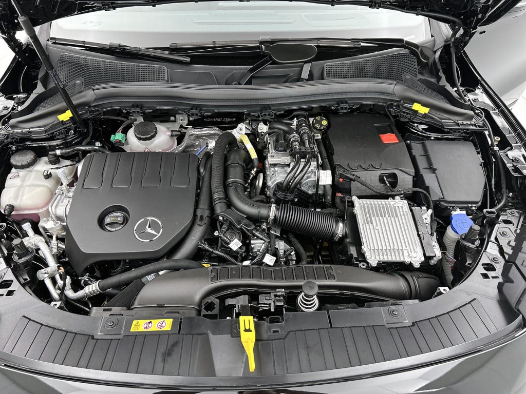 Mercedes-Benz Gla-klasse 250 e business solution amg | premium plus pakket 