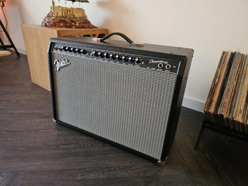 Fender champion 100, Versterker