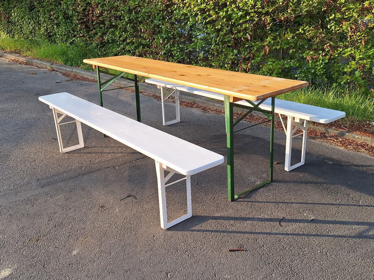 Stafels met hoes zwart of wit te huur