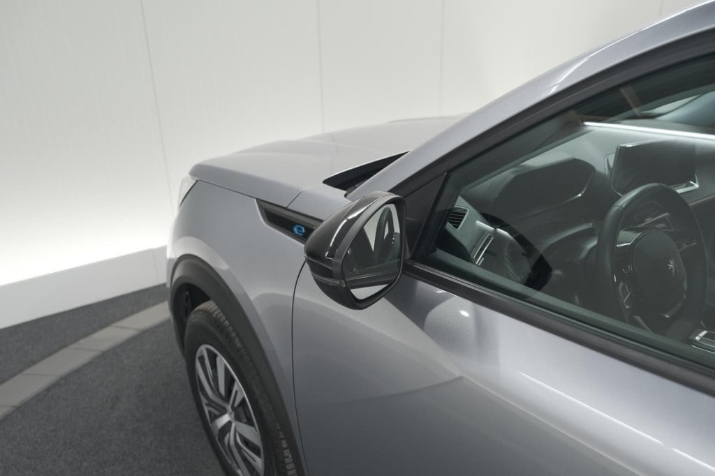 Peugeot E-2008 ev active 50 kwh | camera | navigatie | climate control | ap