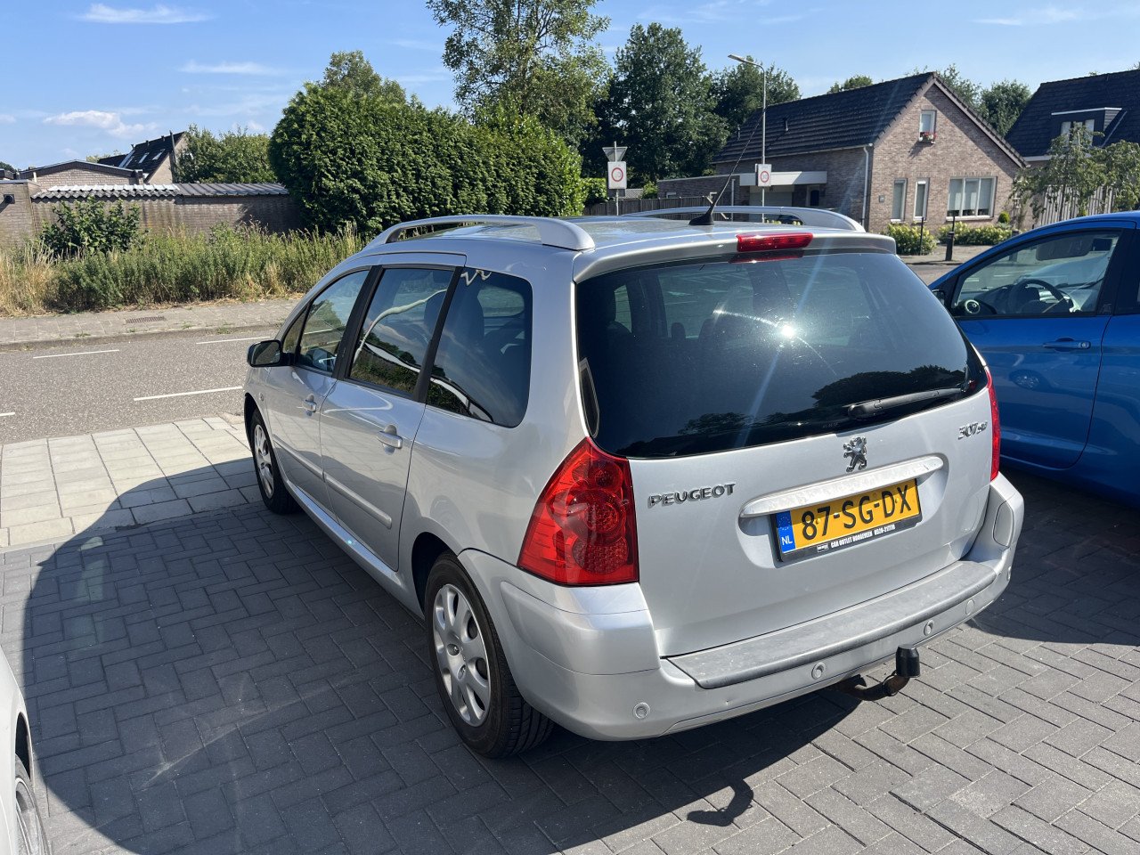 Peugeot 307 sw 2.0-16v Automaat Panodak Airco