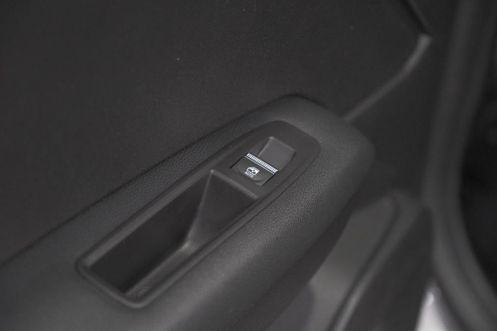 Renault Captur 1.6 e-tech full hybrid 145 techno | pack full screen | camer