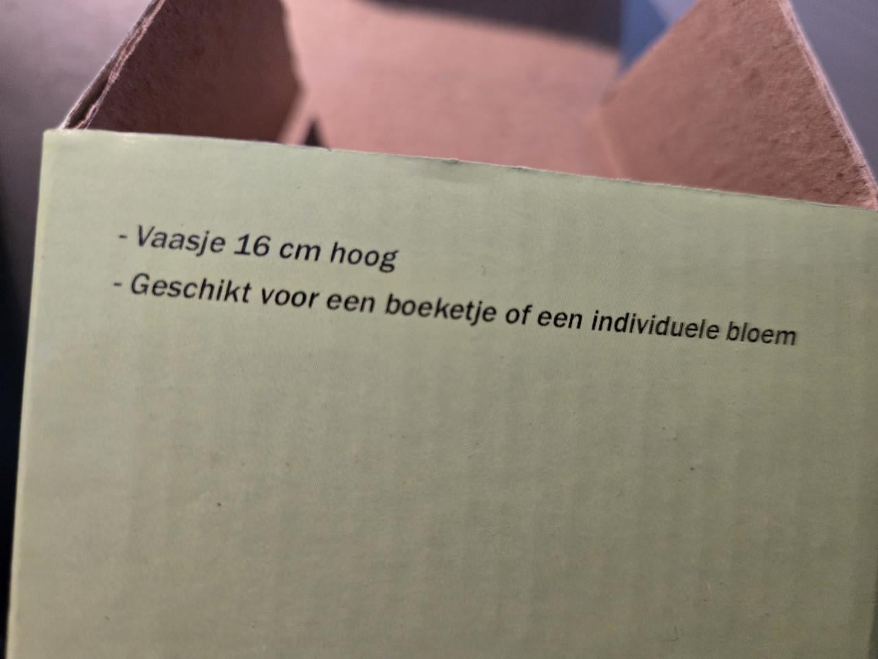 2 glazen bloemenvaasjes van 16 cm Nieuw in doosje