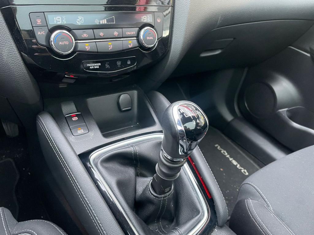 Nissan Qashqai 1.2 n-connecta