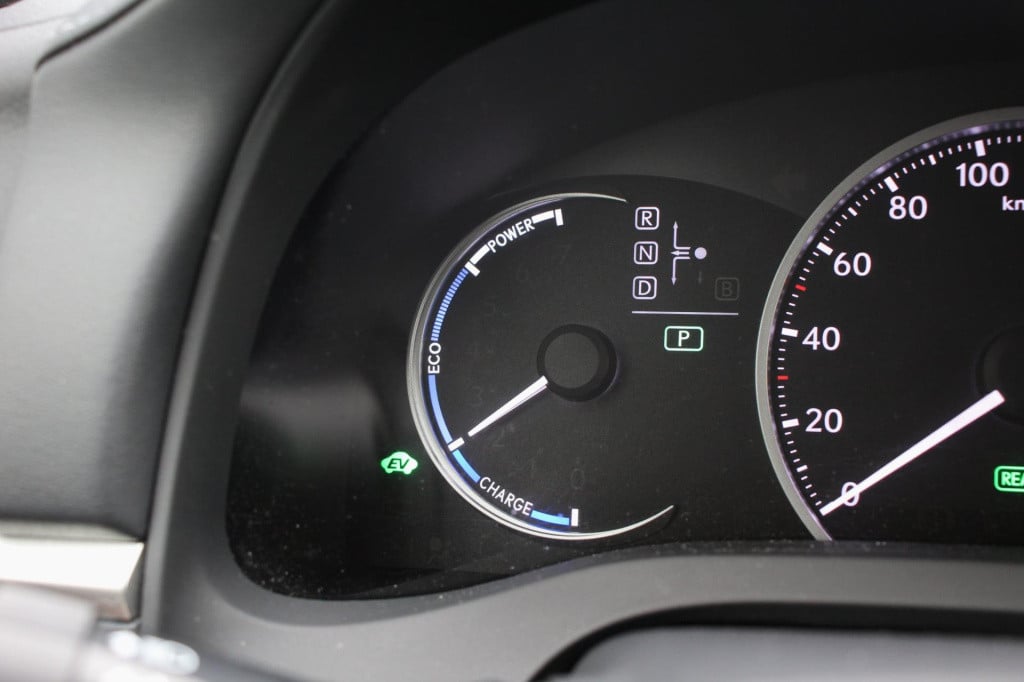 Lexus Ct 200h hybrid - pdc rondom + camera - stoel verw - xenon - parelwit 