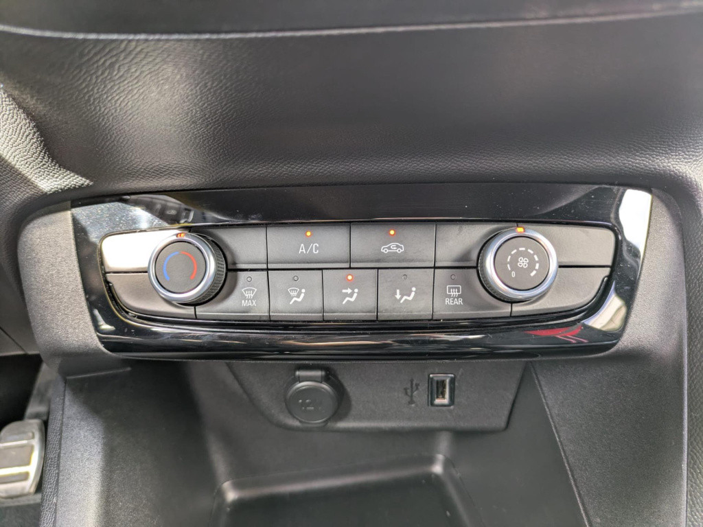 Opel Corsa 1.2 gs line | navigatie | cruise control | carplay | camera | la