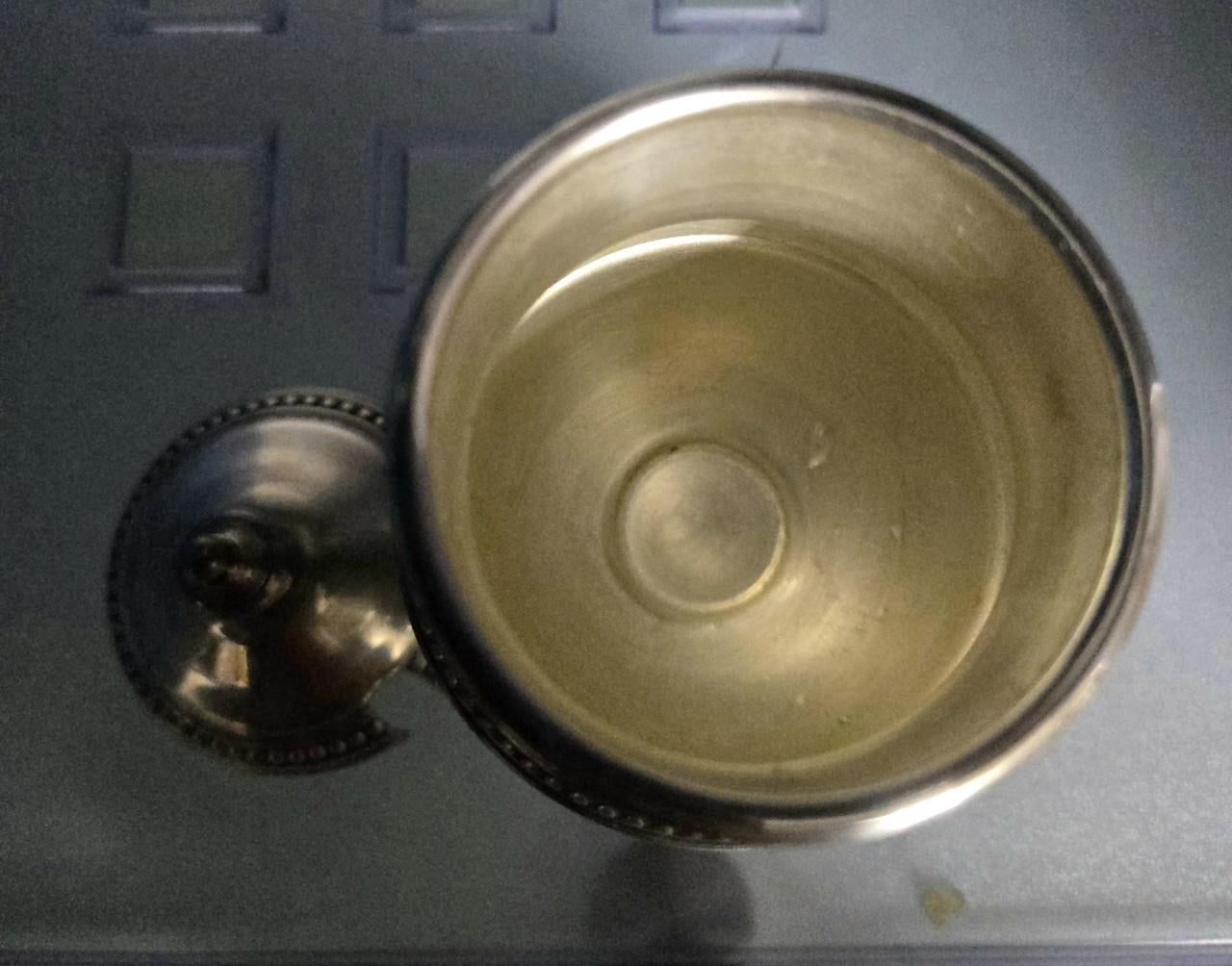 Antieke balustervormige mosterdpot (moutardier).Verzilverd tin,