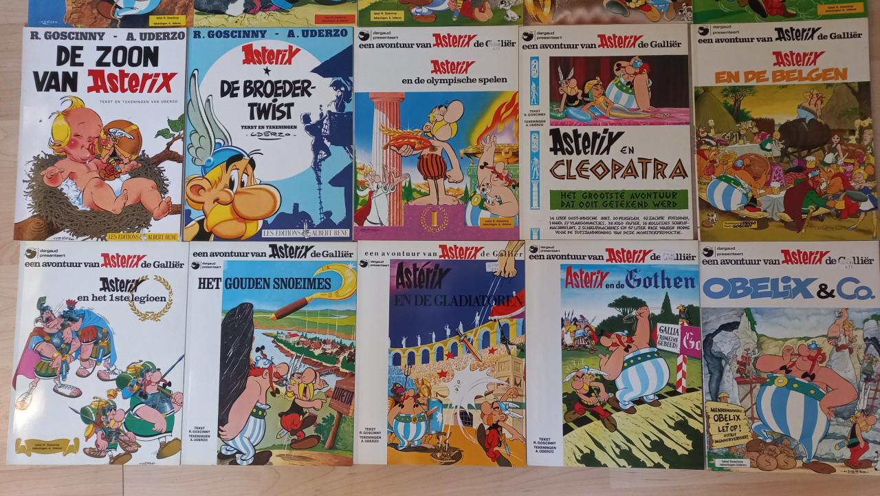 Asterix albums 25 nieuwe, ongelezen. Zie foto.