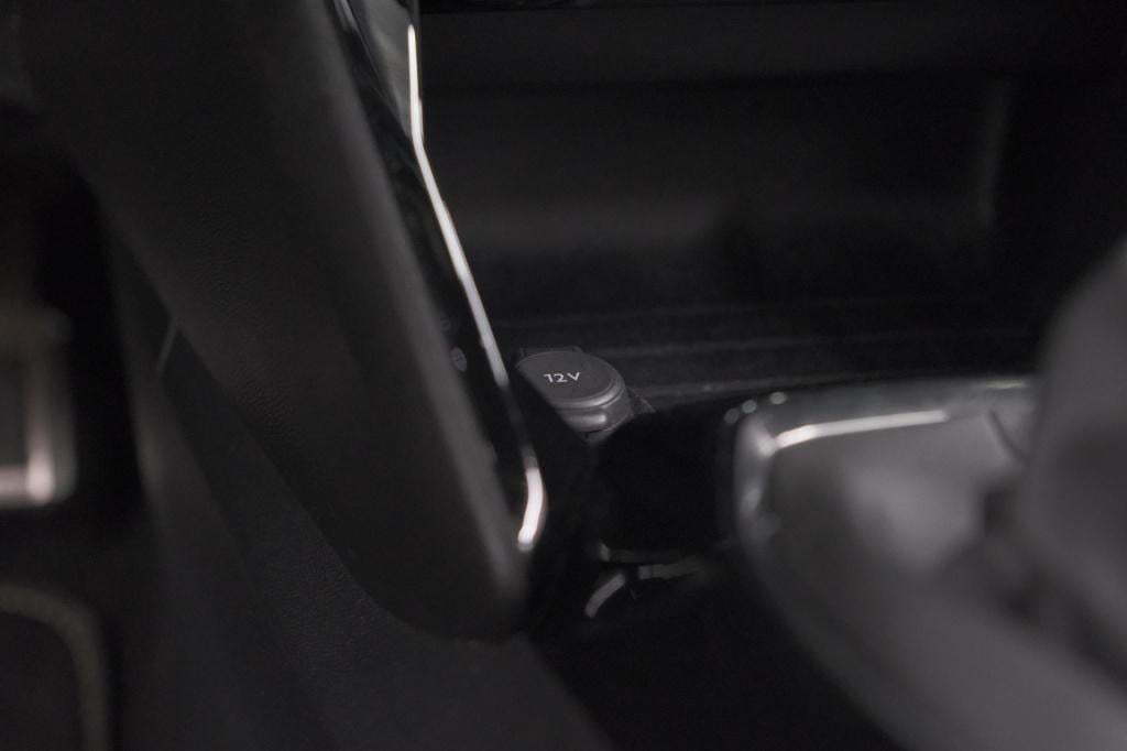 Peugeot 2008 puretech 130 gt pack | leer-pakket | camera | dodehoekdetectie
