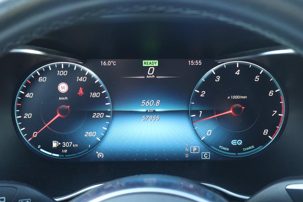 Mercedes-Benz Glc 200 premium i panoramadak i trekhaak i 360 camera i sfeer