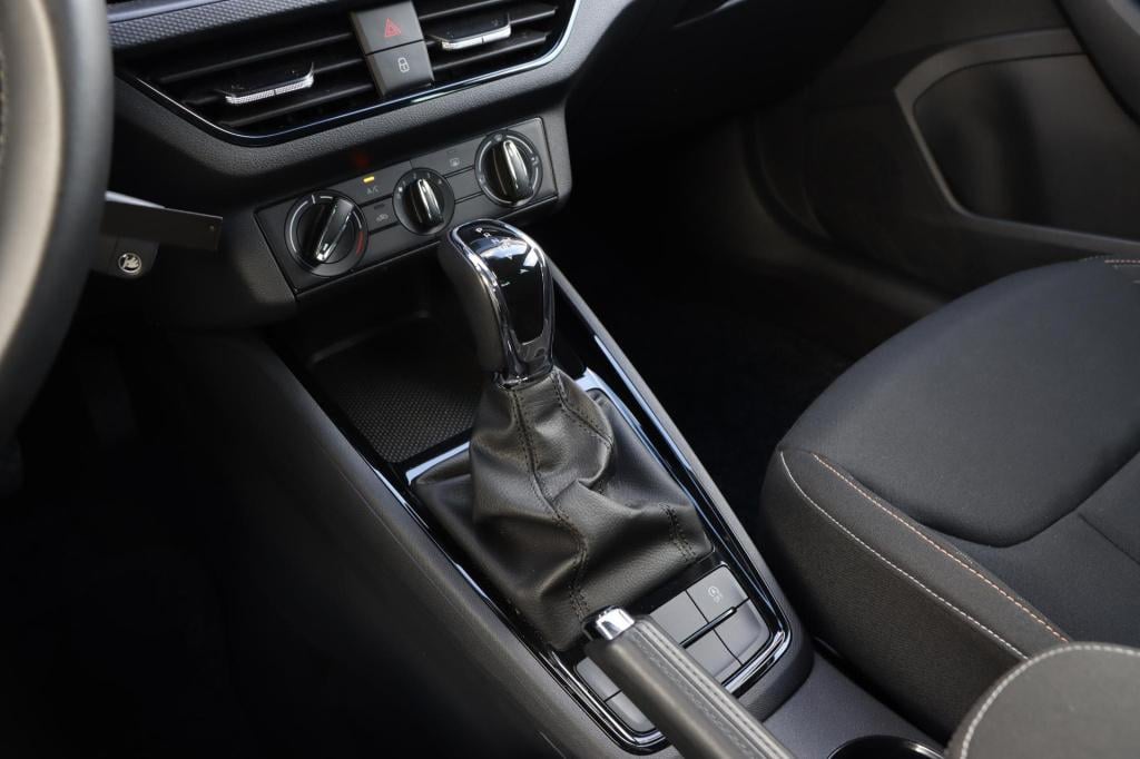 Skoda Scala 1.0 tsi ambition dsg7 110pk | parkeersensoren | dab+ | carplay 