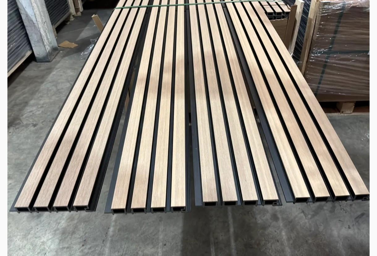 Composiet gevelbekleding oak black 290 cm, 30 panelen
