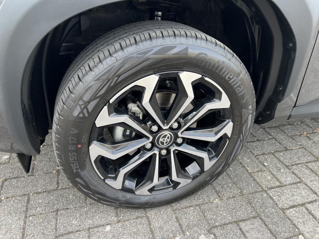 Toyota Yaris Cross 1.5 hybr 115 dynamic | parkeersensoren | stoel+ stuur ve