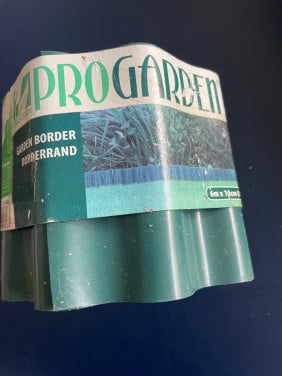GRATIS Groen plastic borderrand