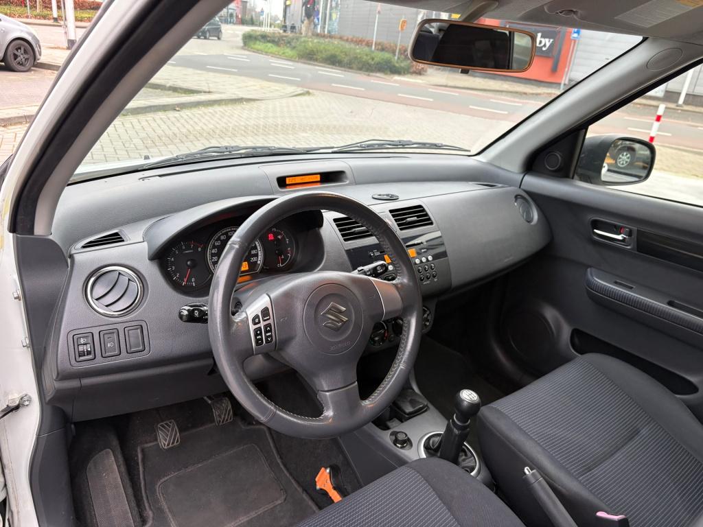 Suzuki Swift 1.3 shogun